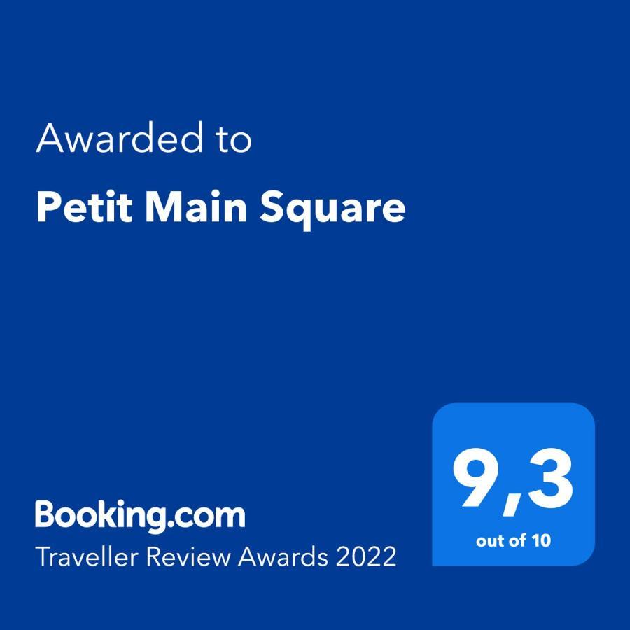 ザグレブPetit Main Squareアパートメント エクステリア 写真